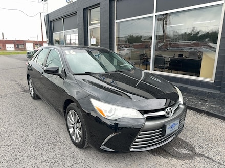 2016 Toyota Camry XLE Sedan