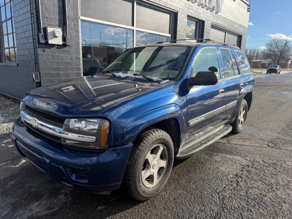 Used 2004 Chevrolet Trailblazer LS SUV
