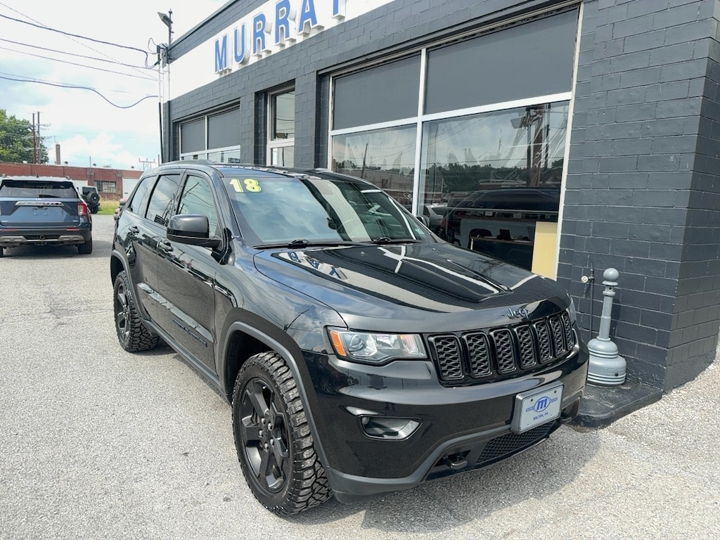 Used 2018 Jeep Grand Cherokee Laredo SUV