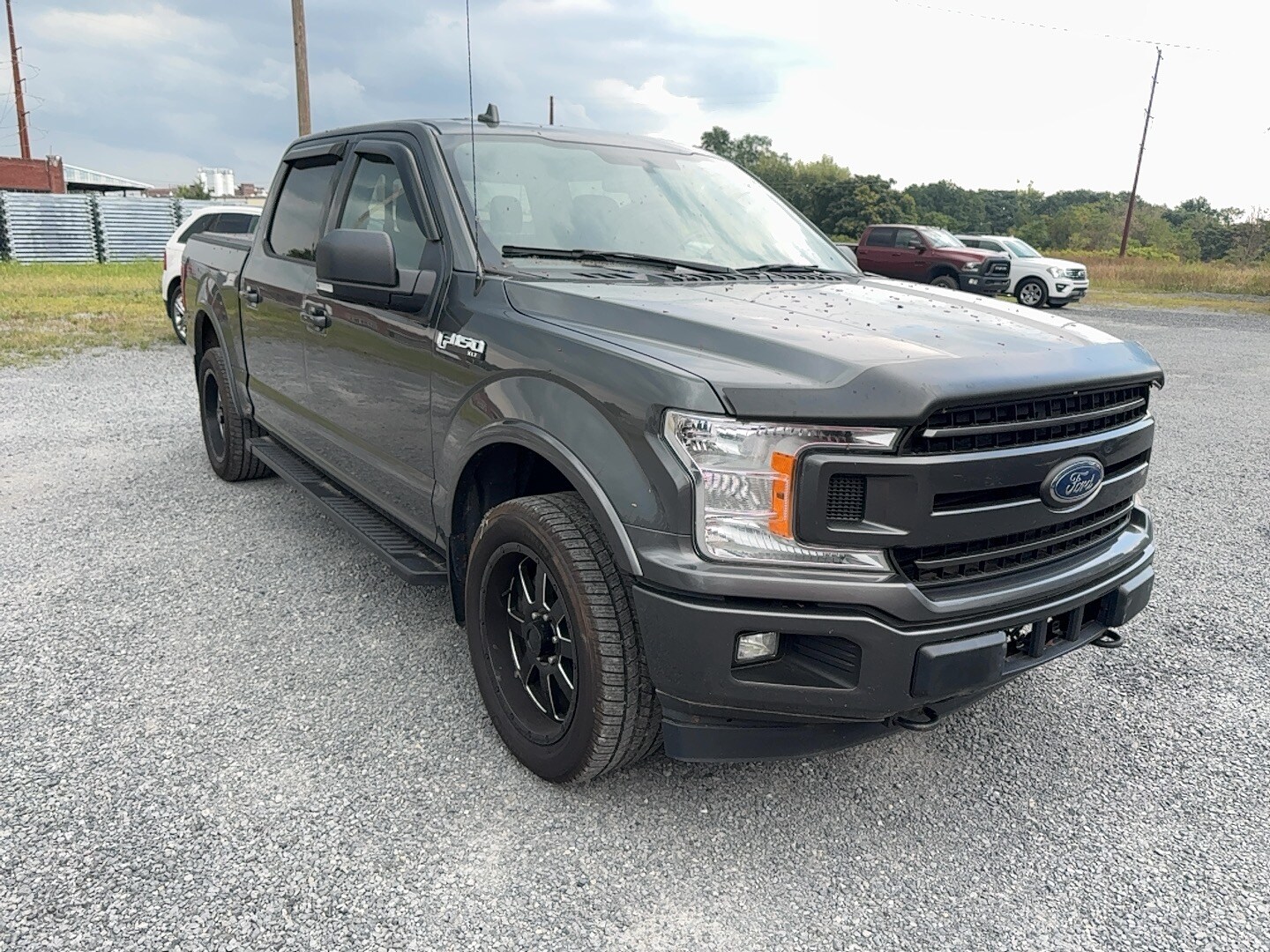 2018 Ford F-150 XLT photo 2