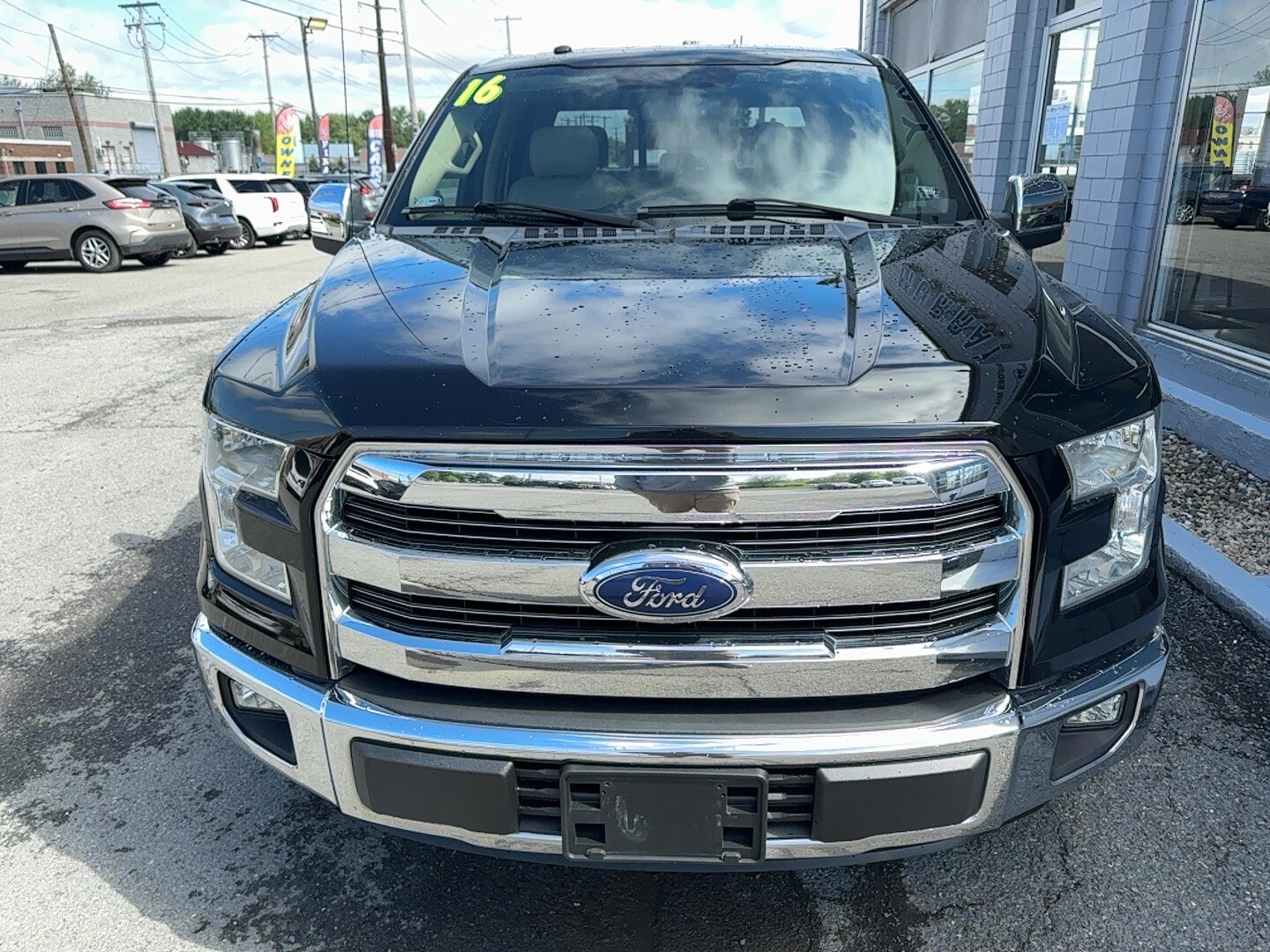 2016 Ford F-150 Lariat photo 3