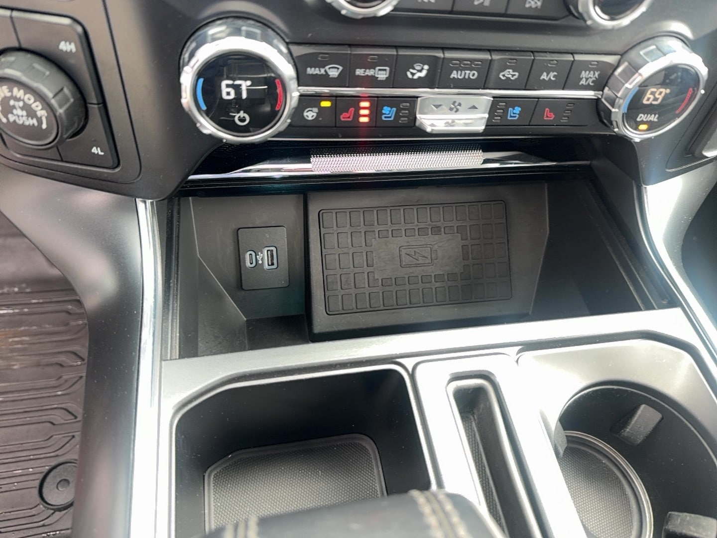 2021 Ford F-150 Raptor - Photo 24