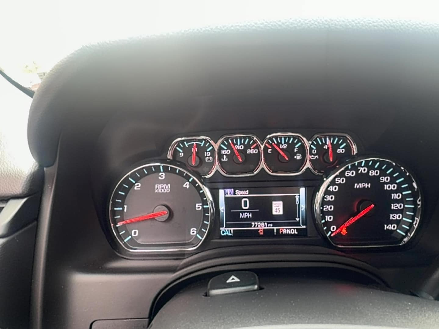 2018 Chevrolet Tahoe LT - Photo 29