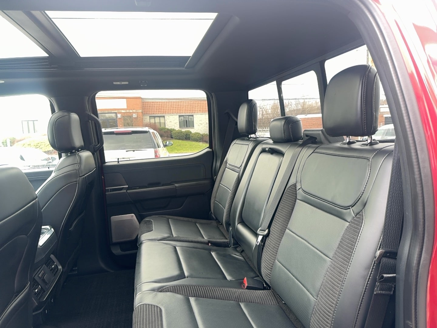 2021 Ford F-150 Raptor - Photo 8