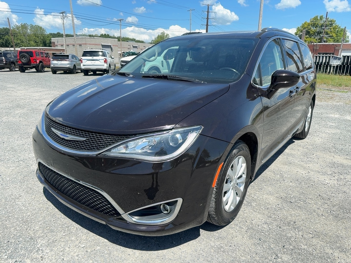 2019 Chrysler Pacifica Touring L's photo