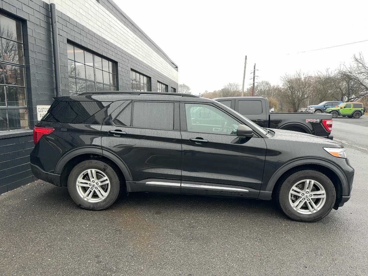 2020 Ford Explorer XLT photo 4