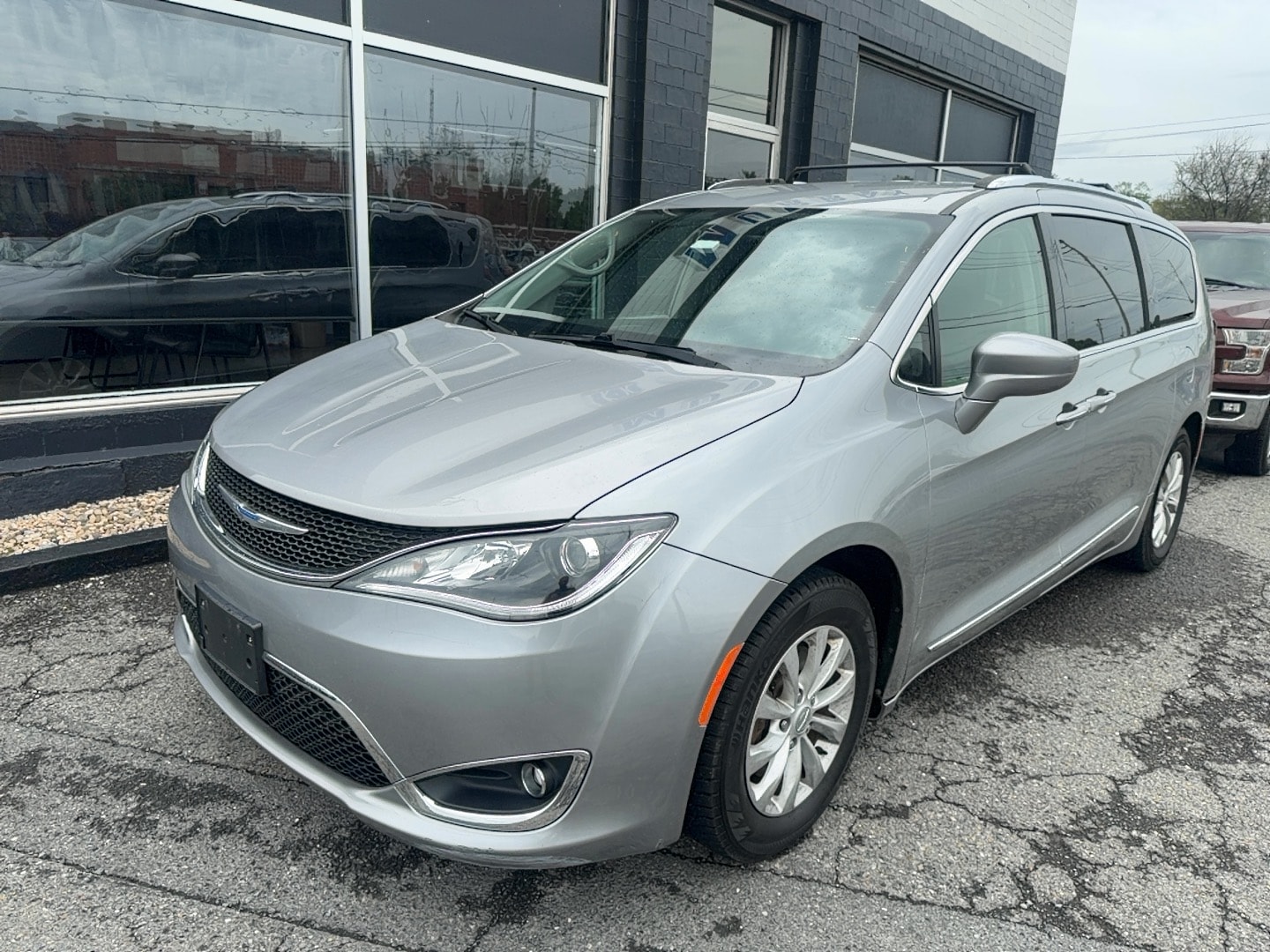 2018 Chrysler Pacifica Touring L Plus's photo