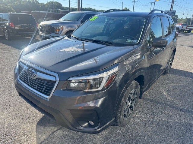 2021 Subaru Forester Premium photo 4