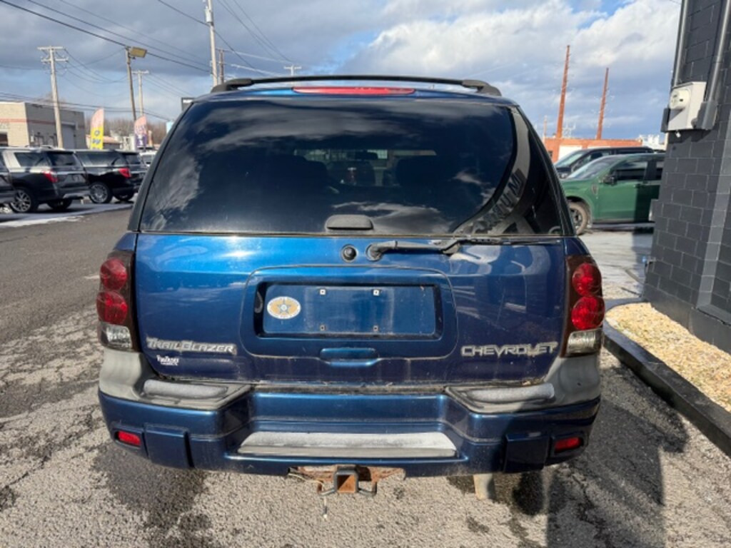 Used 2004 Chevrolet Trailblazer LS SUV
