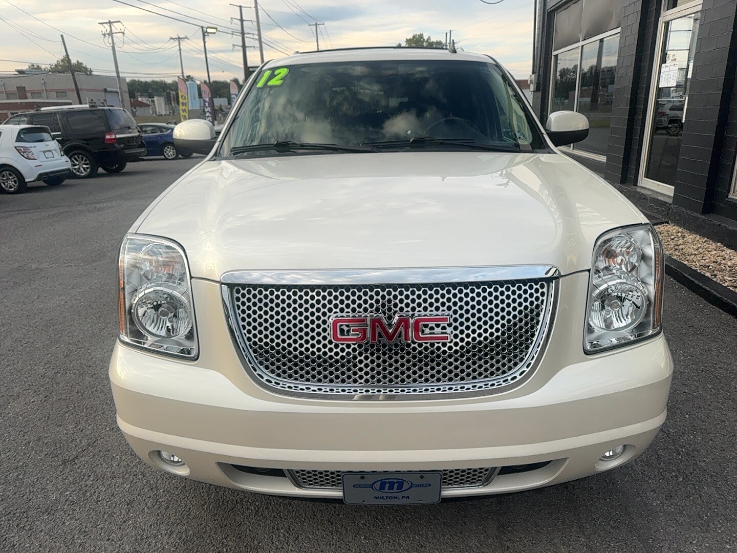 2012 Gmc Yukon Denali photo 3