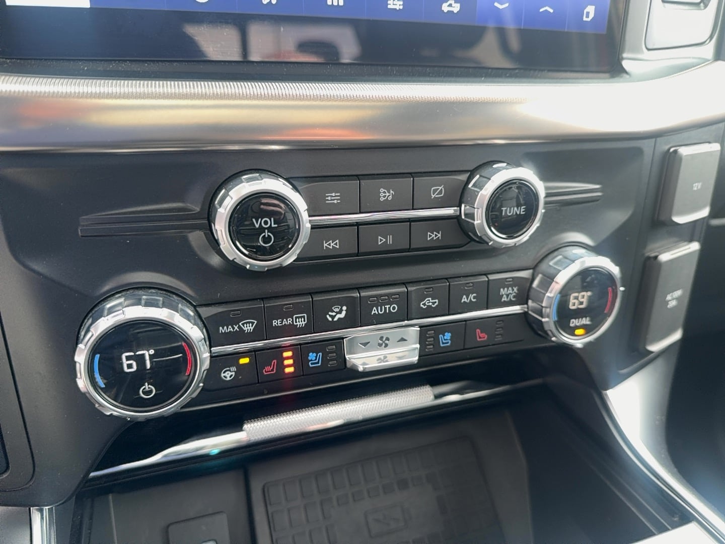 2021 Ford F-150 Raptor - Photo 22