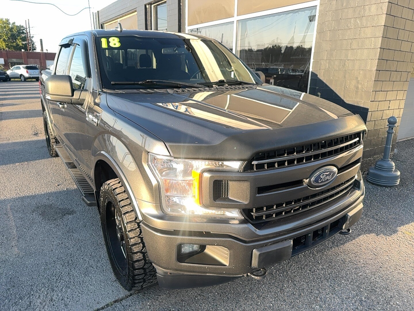 2018 Ford F-150 XLT photo 2