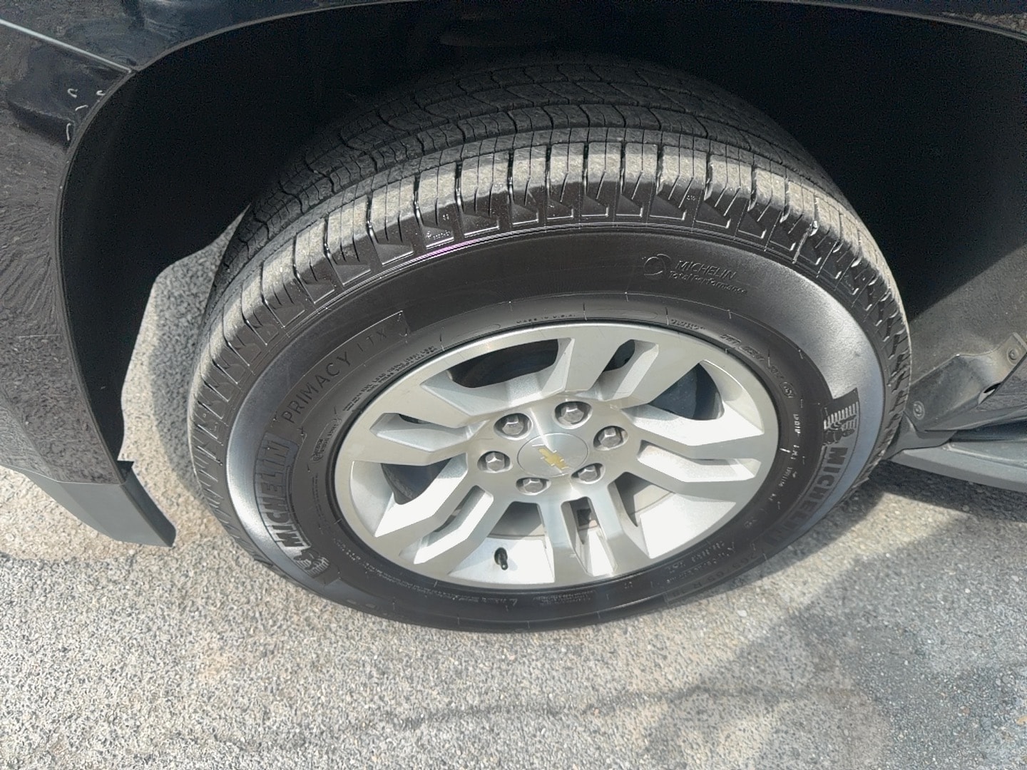 2018 Chevrolet Tahoe LT - Photo 6
