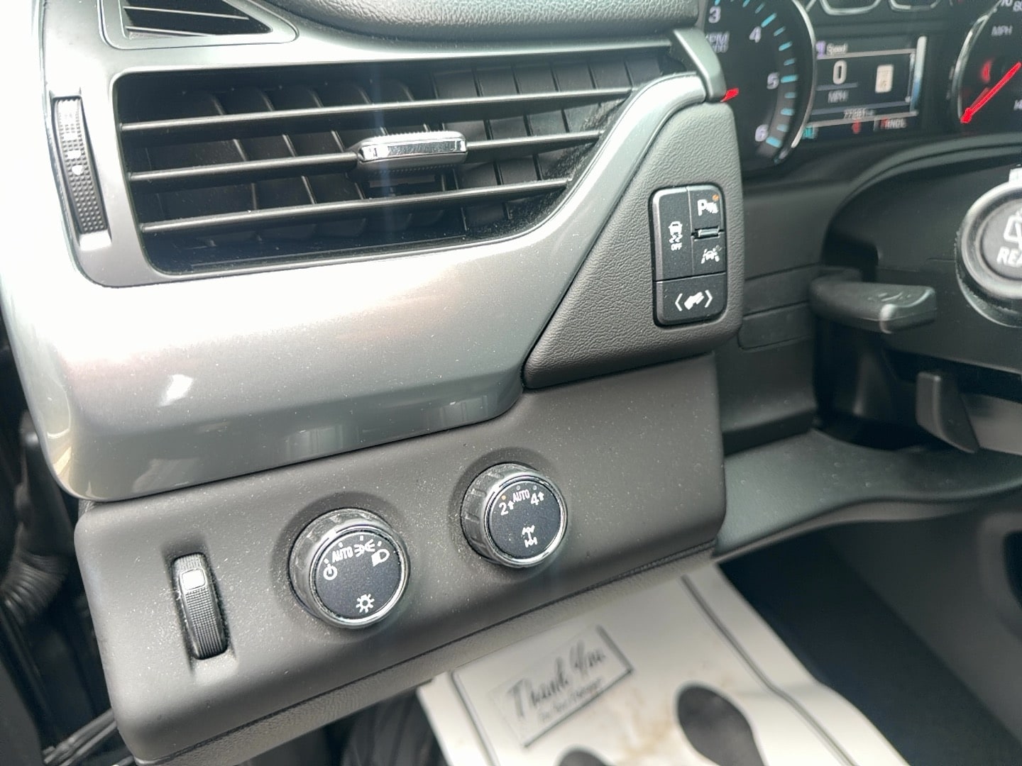 2018 Chevrolet Tahoe LT - Photo 26