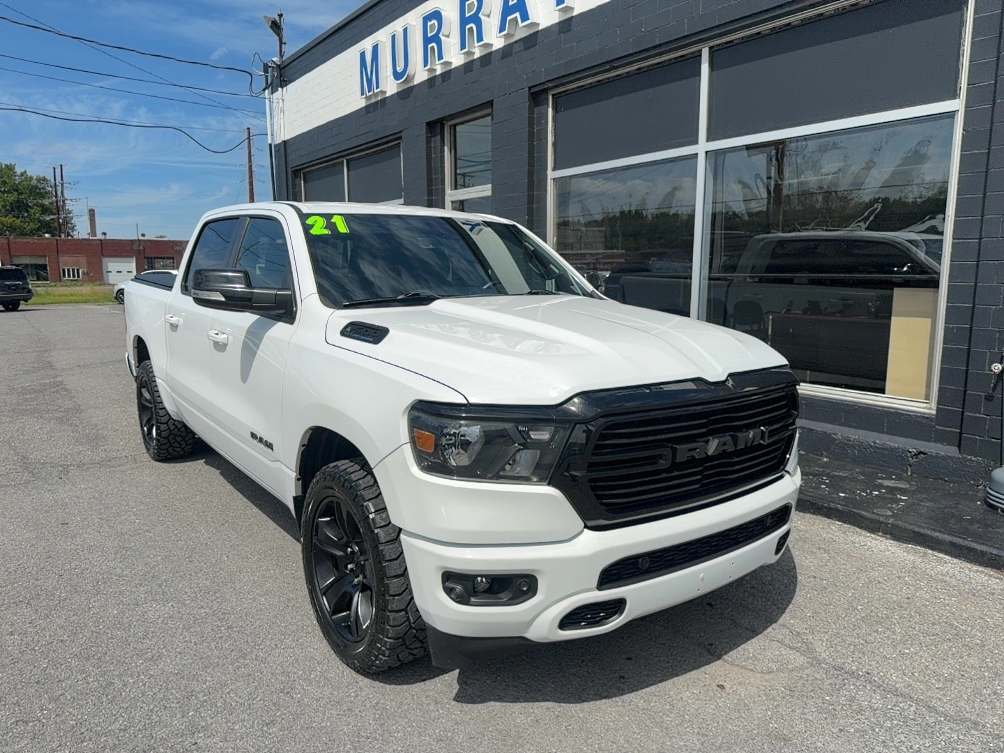 2021 RAM 1500 Big Horn/Lone Star 4x4 Crew Cab 5'7's photo