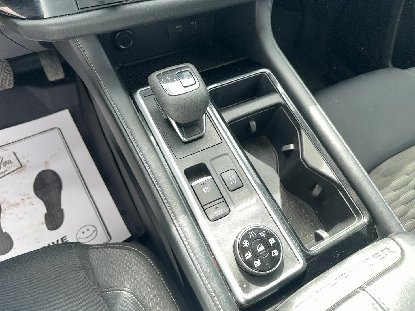 2022 Nissan Pathfinder SV - Photo 21