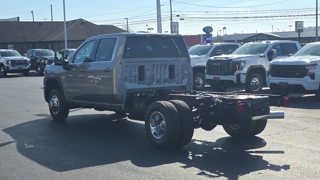 New 2026 GMC Sierra 3500 HD Chassis Cab SLE Truck