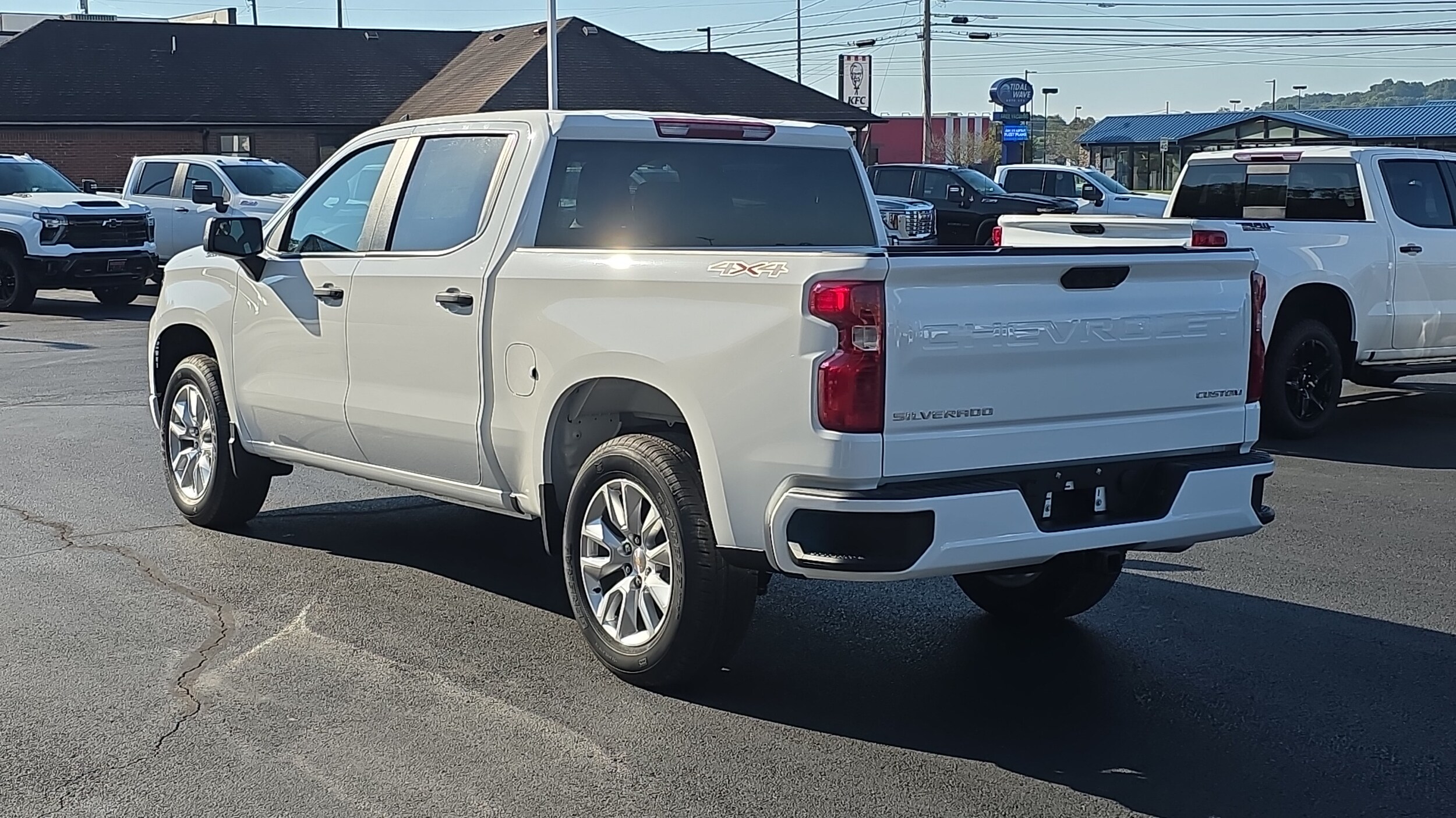 2026 Chevrolet Silverado 1500 Custom photo 4