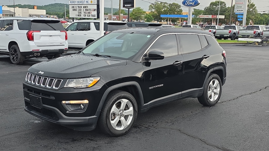 Used 2018 Jeep Compass Latitude FWD Sport Utility