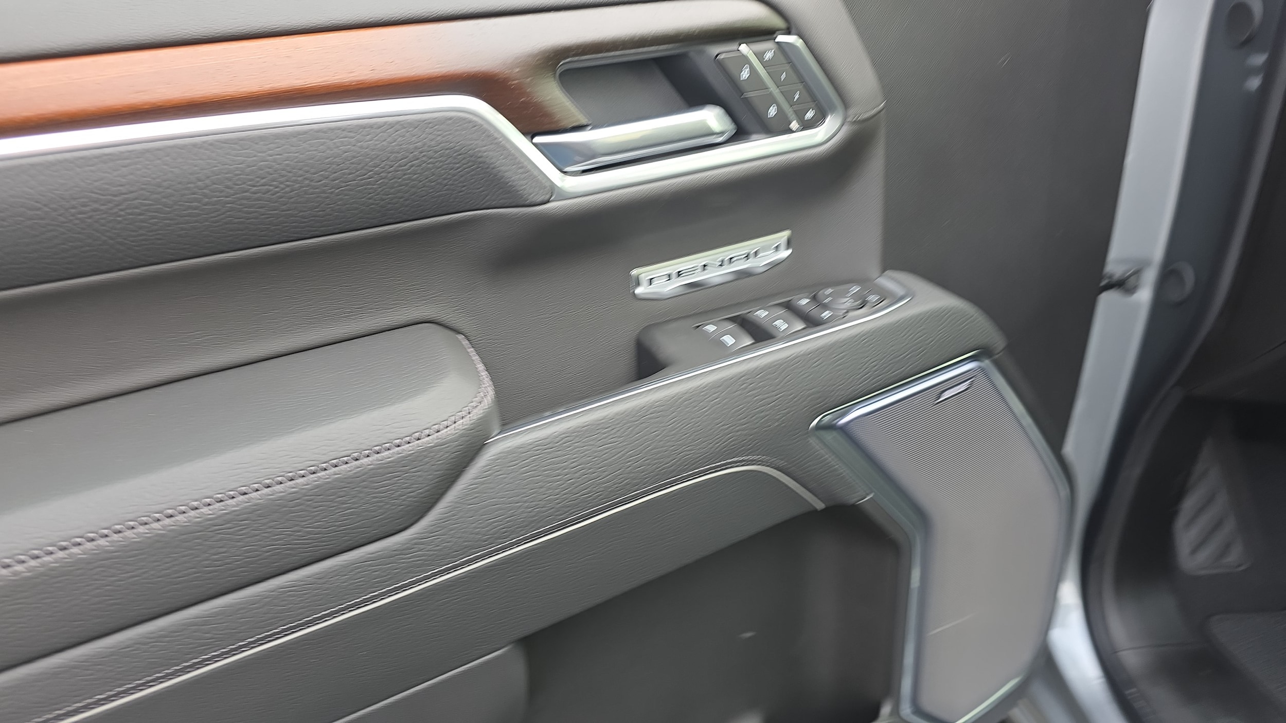 2026 GMC Sierra 1500 Denali - Photo 11