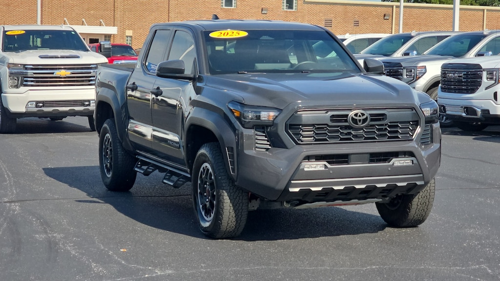 Used 2025 Toyota Tacoma Crew Cab