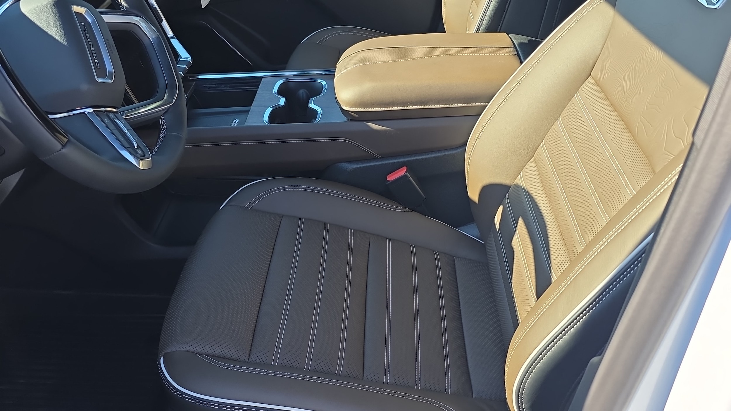 2027 GMC Acadia Denali Ultimate - Photo 9