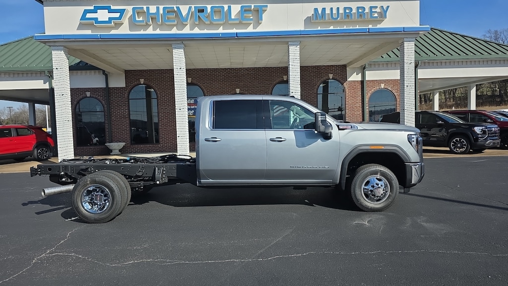 New 2026 GMC Sierra 3500 HD Chassis Cab SLE Truck