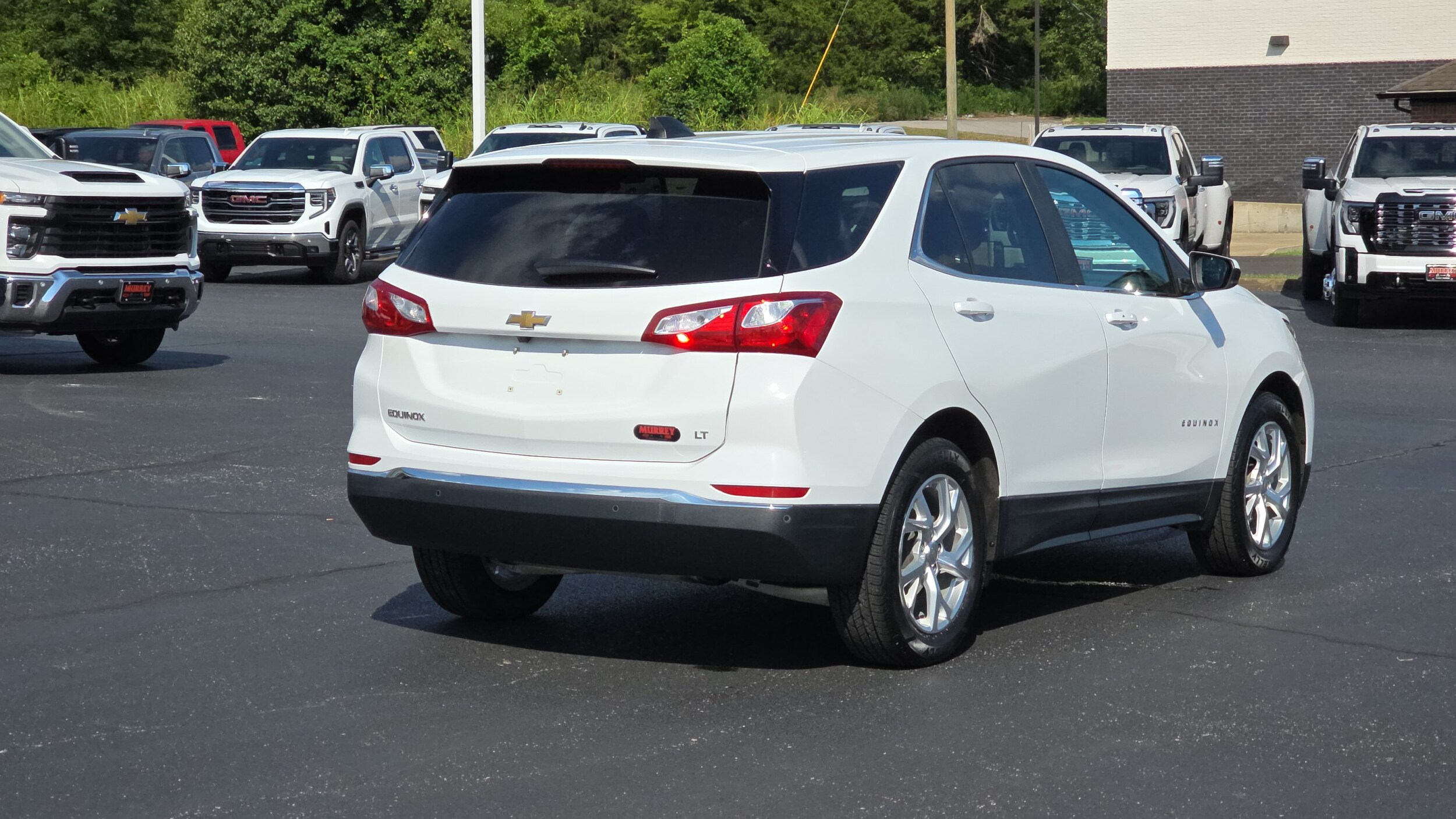 2021 Chevrolet Equinox photo 3