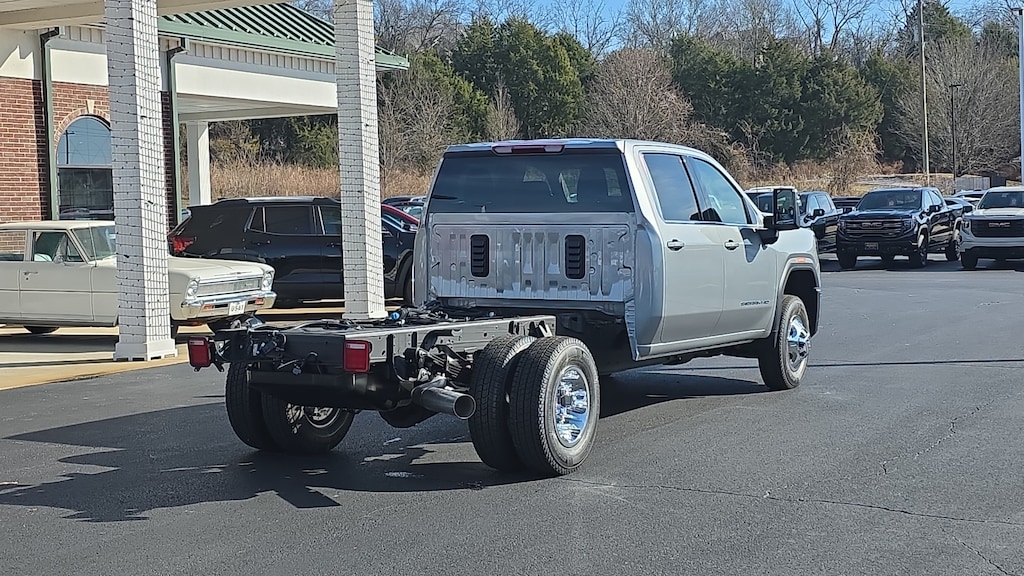 New 2026 GMC Sierra 3500 HD Chassis Cab SLE Truck