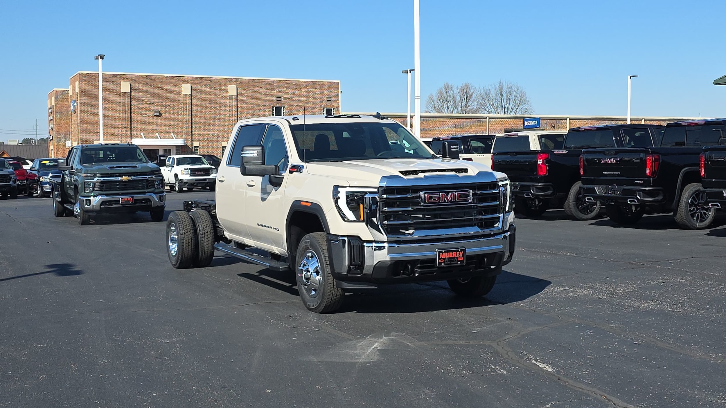 2026 GMC Sierra 4WD Crew Cab Chassis SLE's photo