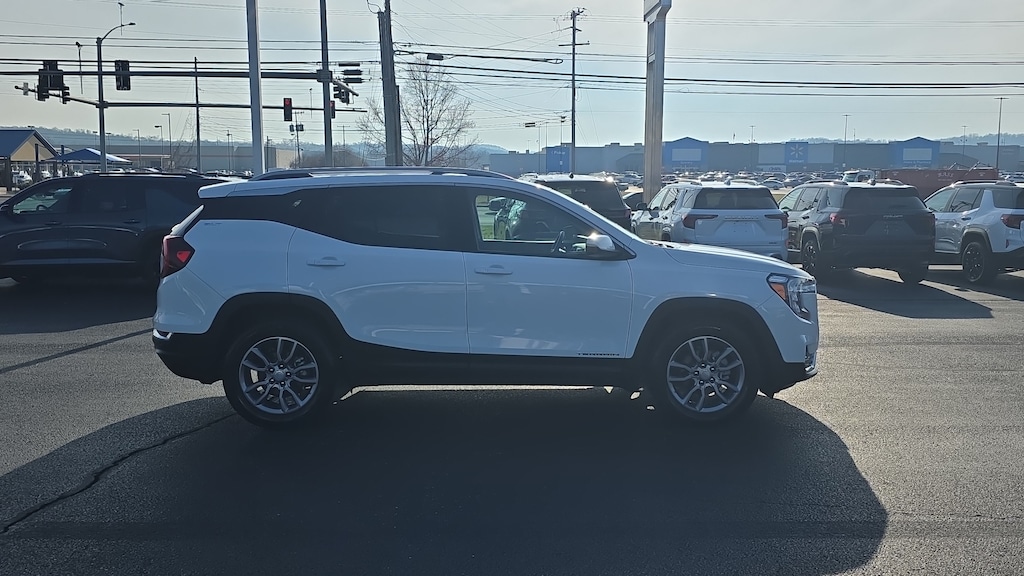 Used 2022 GMC Terrain SLT Sport Utility