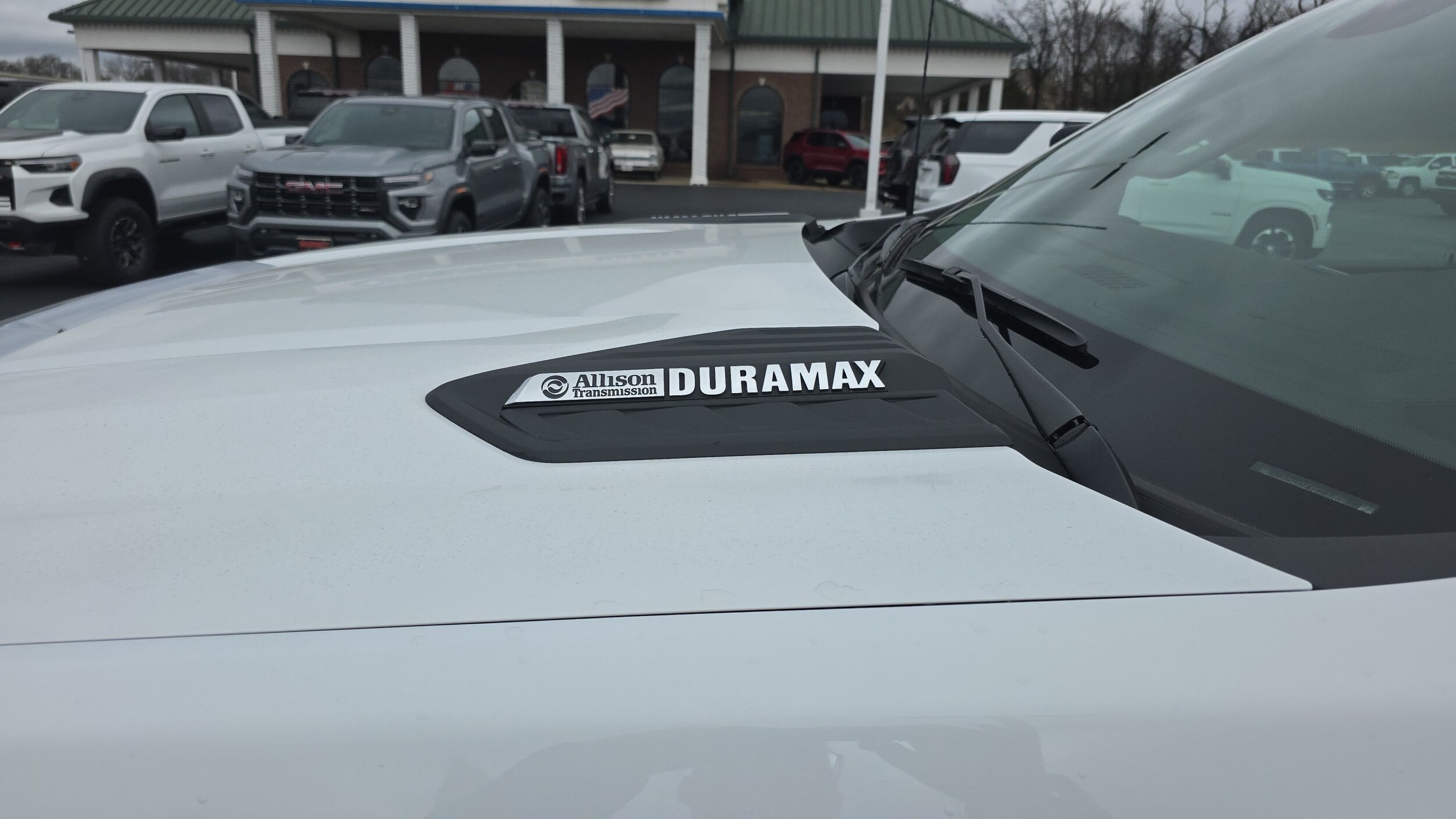 2026 Chevrolet Silverado 3500HD LT photo 4