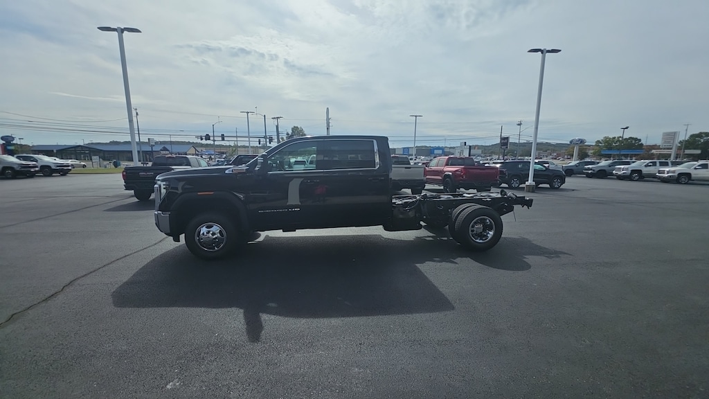 New 2026 GMC Sierra 3500 HD Chassis Cab SLE Truck