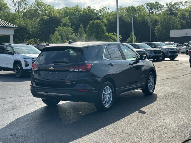 2023 Chevrolet Equinox photo 3