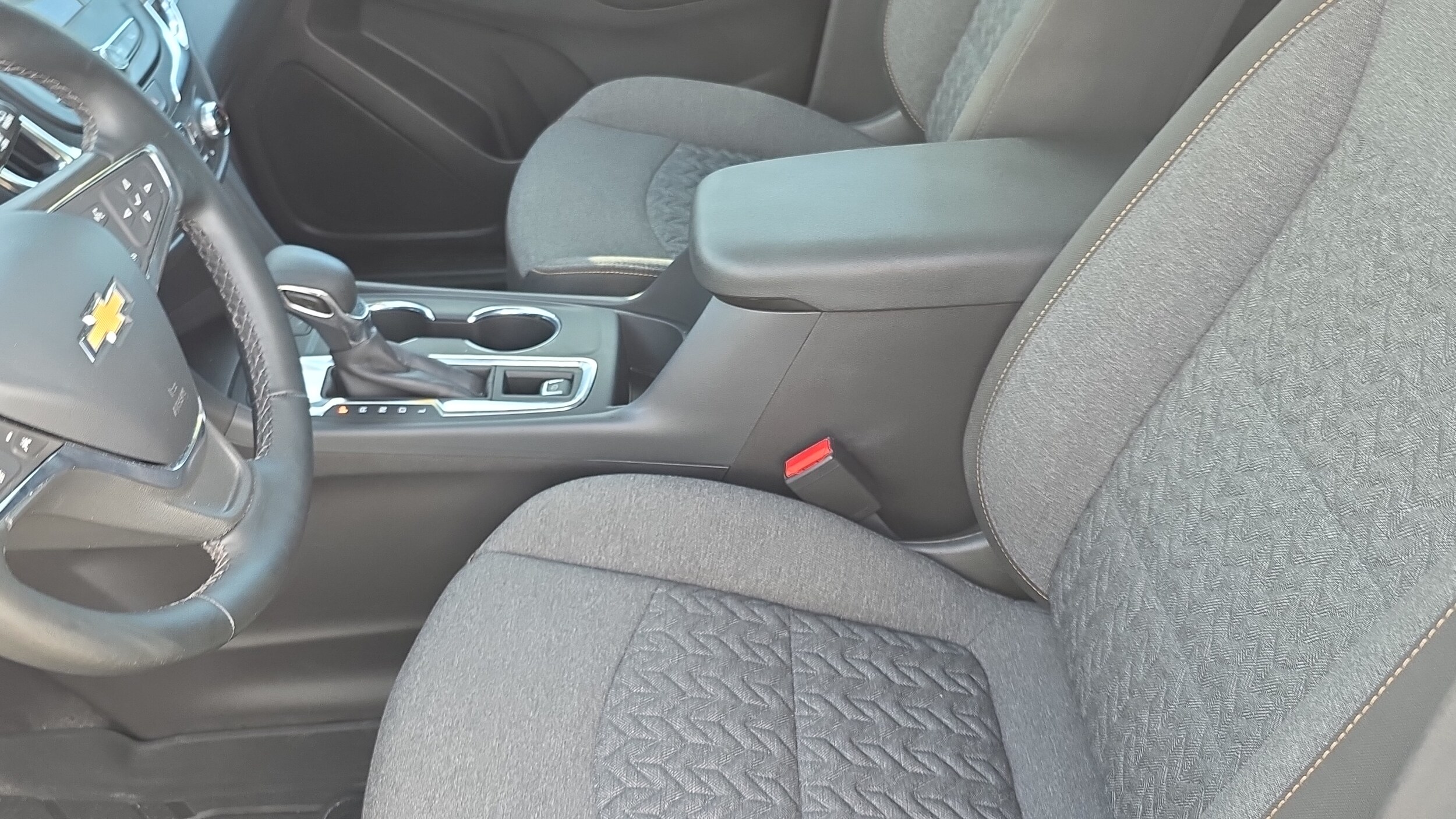2025 Gmc Acadia Elevation photo 2