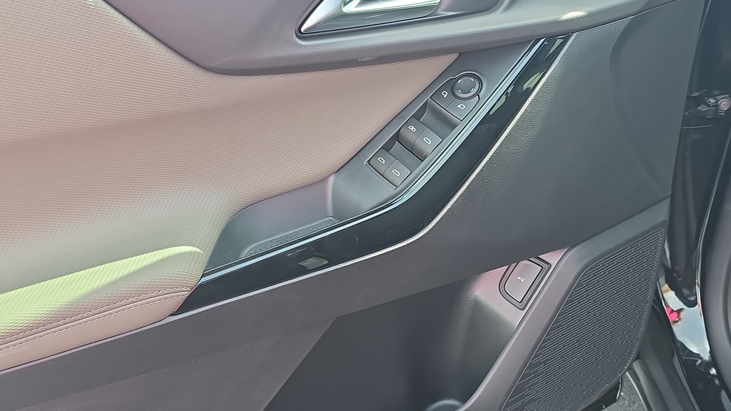2026 Chevrolet Equinox LT - Photo 9