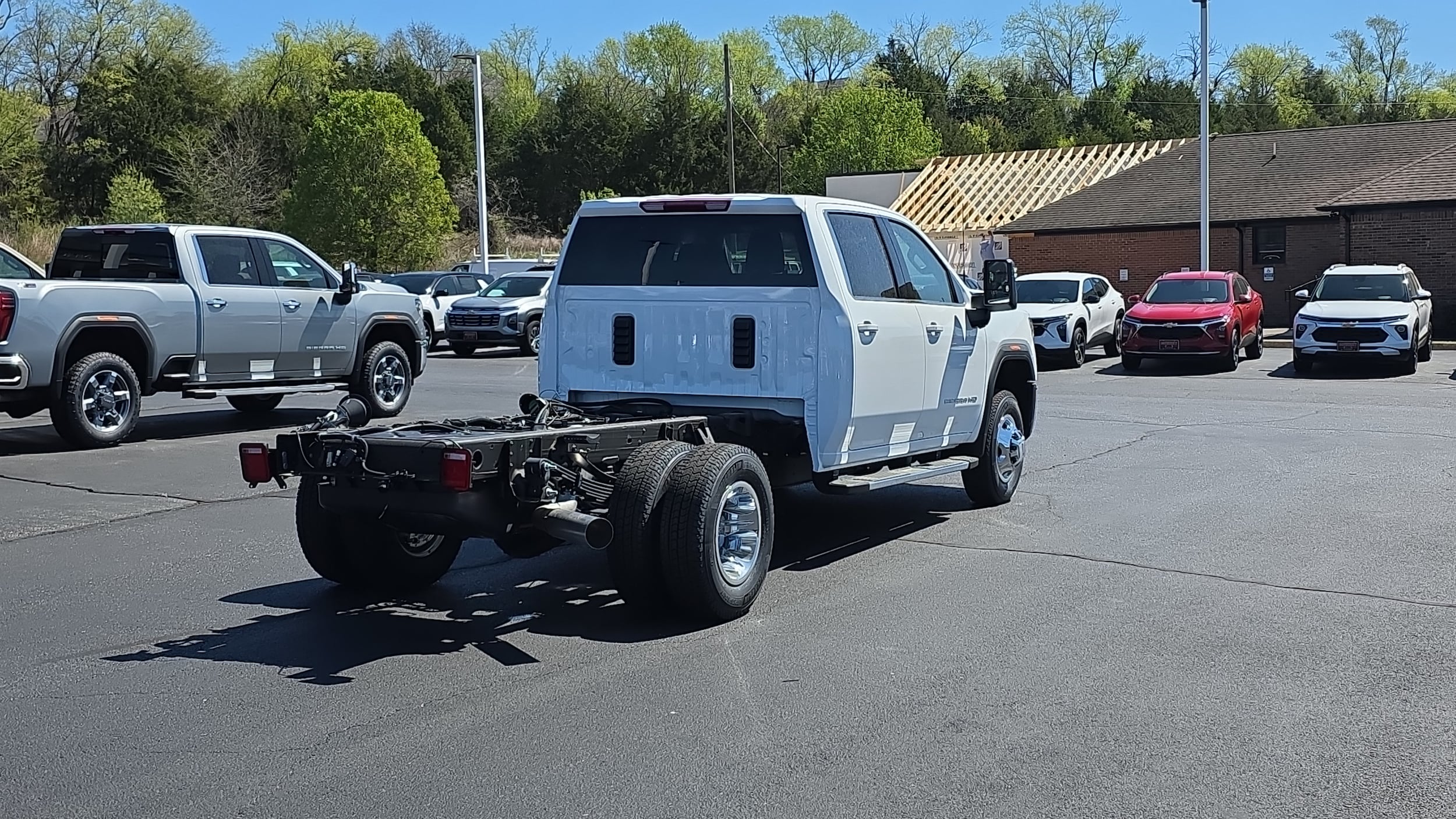 2026 GMC Sierra 3500 Chassis Cab SLE - Photo 9