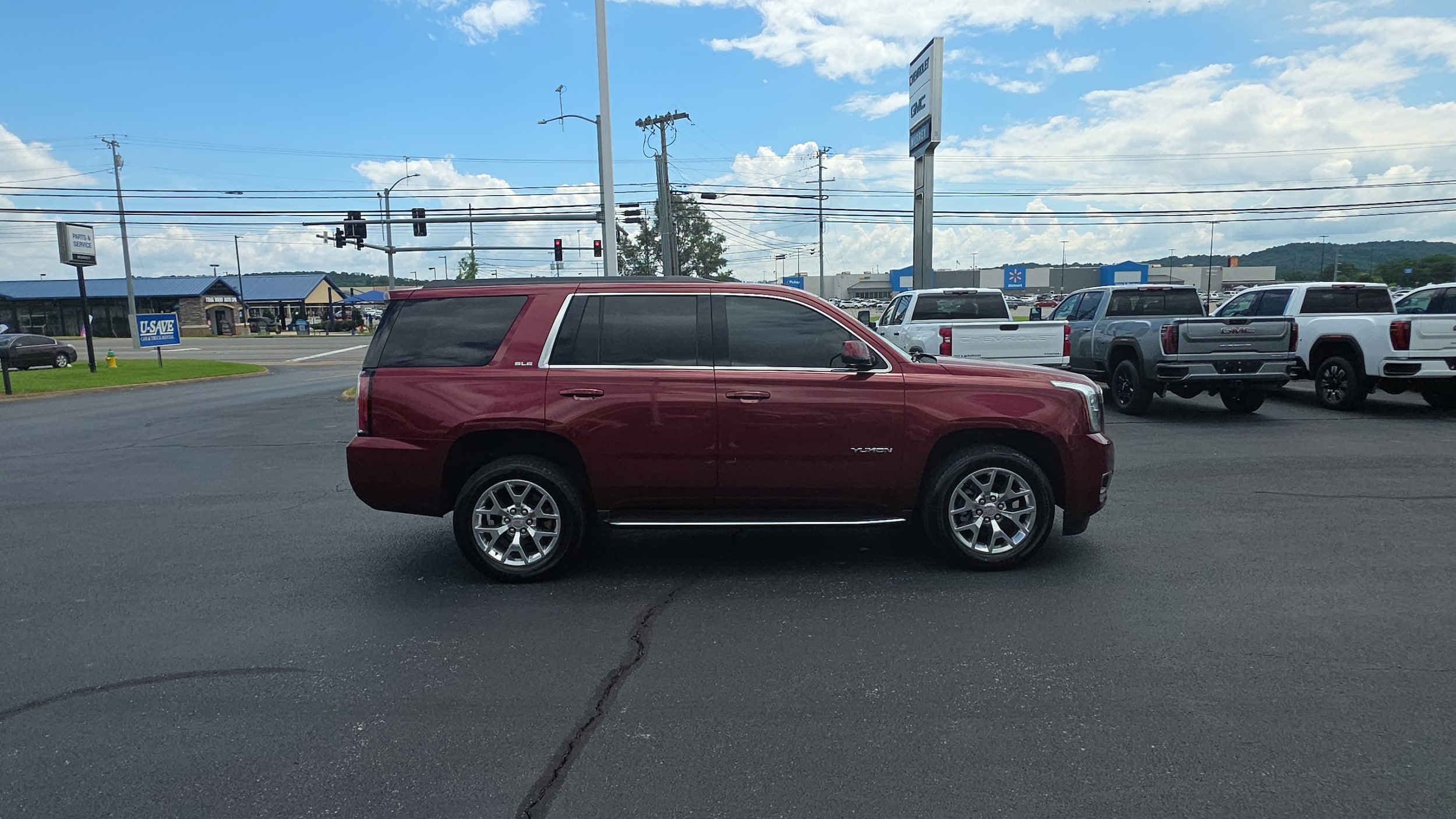 Used 2017 GMC Yukon SLE with VIN 1GKS1AKC5HR186732 for sale in Pulaski, TN