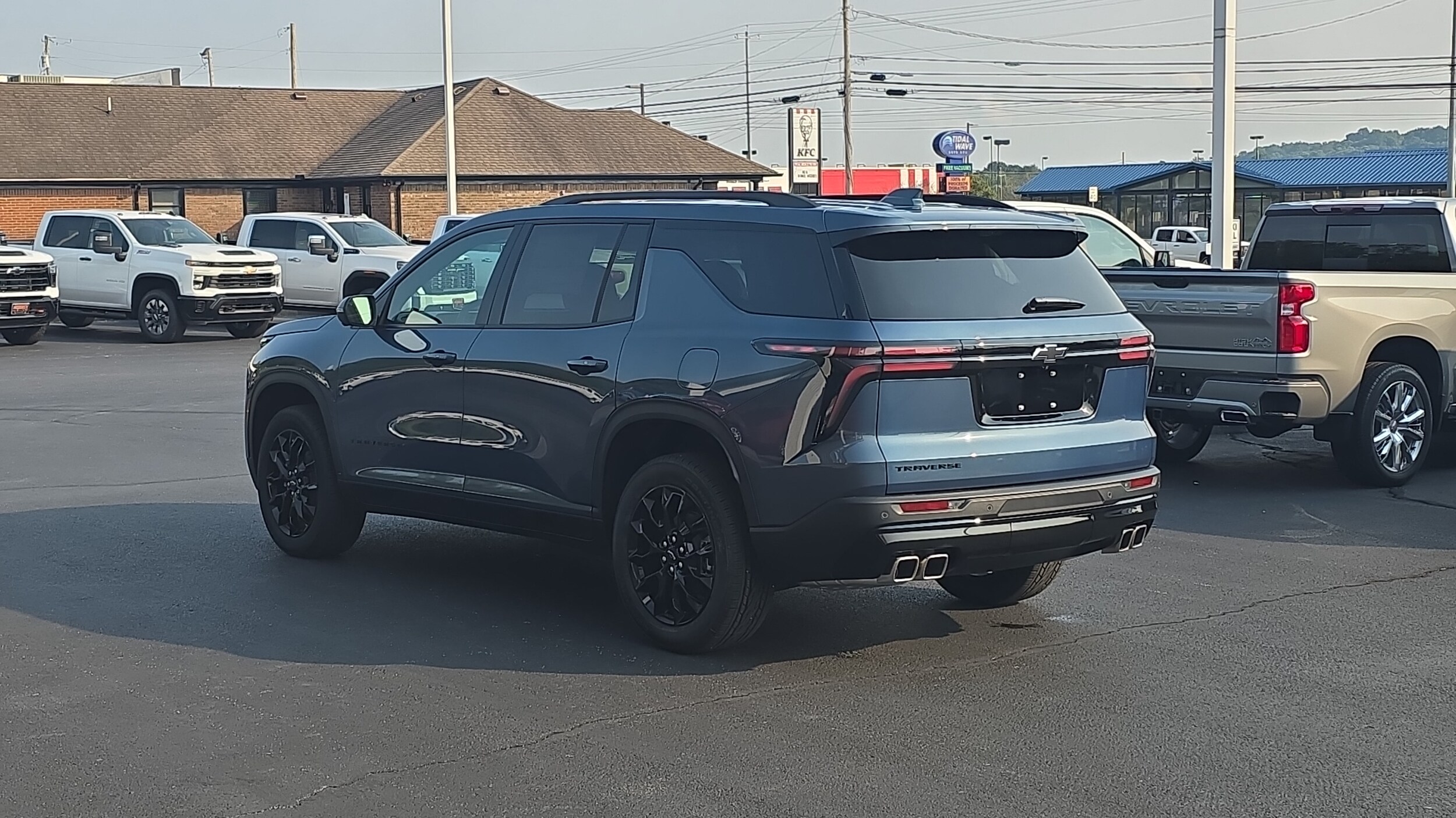2026 Chevrolet Traverse photo 3