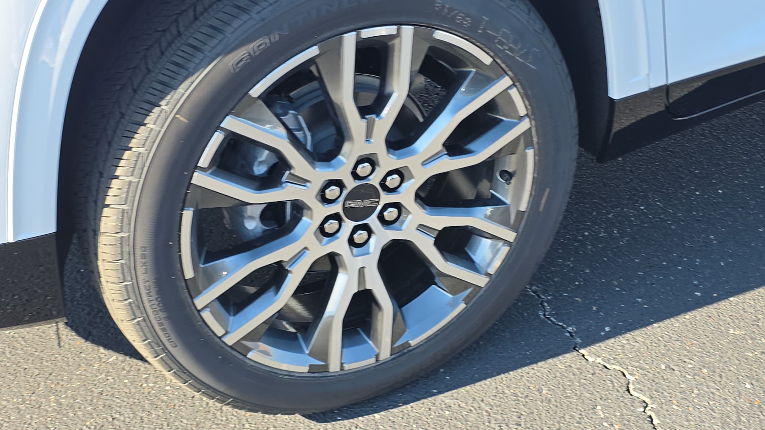 2027 GMC Acadia Denali Ultimate - Photo 7