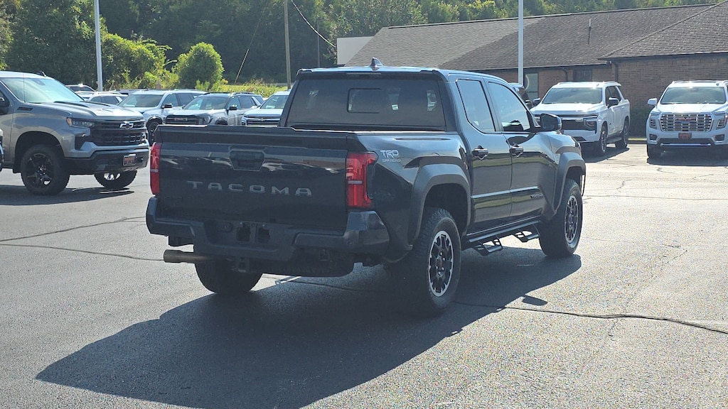 Used 2025 Toyota Tacoma Crew Cab