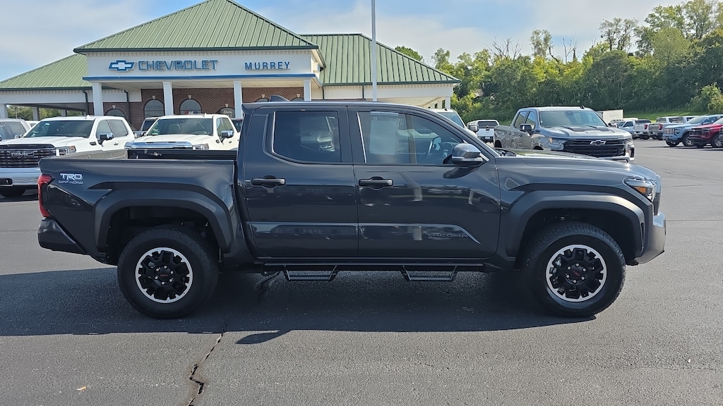 Used 2025 Toyota Tacoma Crew Cab