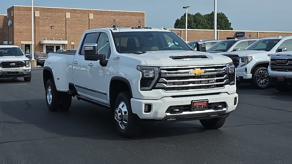 New 2026 Chevrolet Silverado 3500 HD High Country DRW Truck
