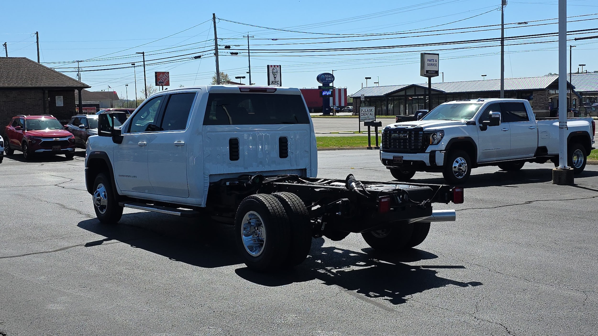 2026 GMC Sierra 3500 Chassis Cab SLE - Photo 10