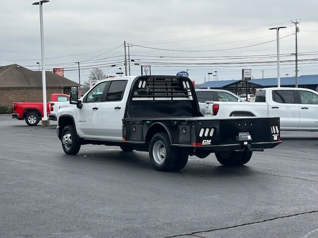 2025 Chevrolet Silverado 3500HD Work Truck photo 4