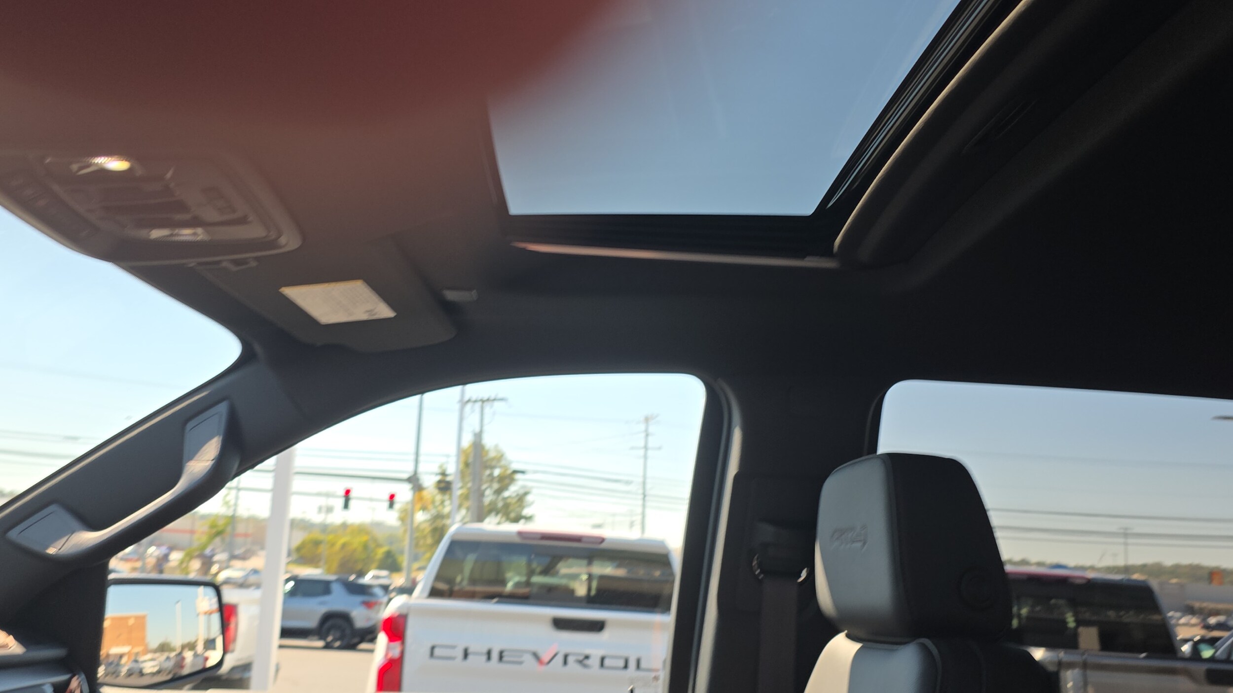 2026 GMC Sierra 1500 AT4 - Photo 10