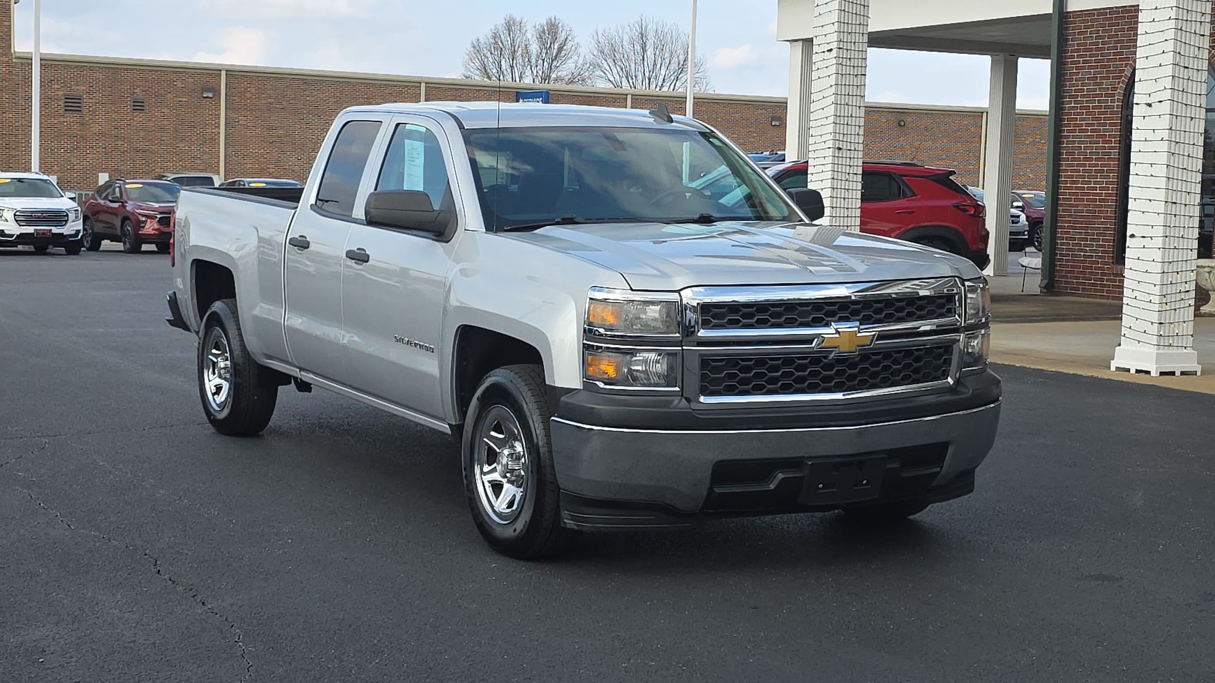 2015 Chevrolet Silverado 1500's photo