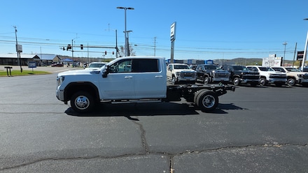 2026 GMC Sierra 3500 HD Chassis Cab SLE Truck