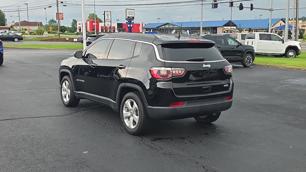 Used 2018 Jeep Compass Latitude FWD Sport Utility