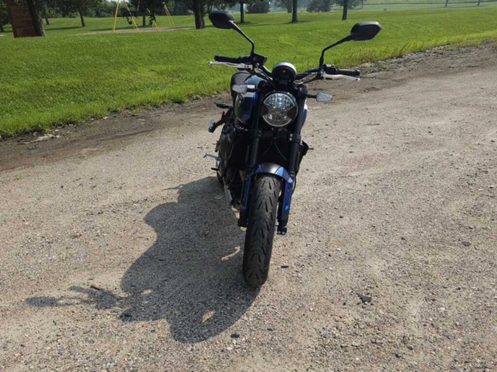 New 2025 Triumph Trident 660 Cobalt Blue/Sapphire Black 660 Cobalt Blue Sapphire Black MotorCycle
